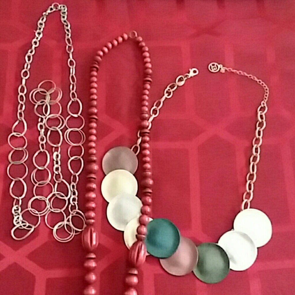 Lot of necklaces